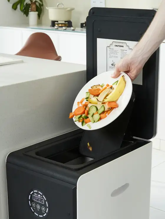GEME Terra 2 kitchen composter on kitchen floor